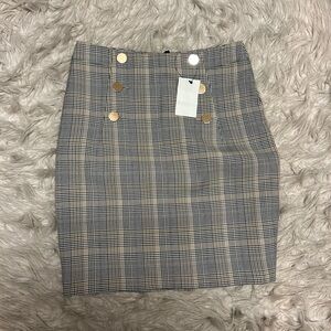 NWT H&M Plaid Button-Accent Pencil Skirt